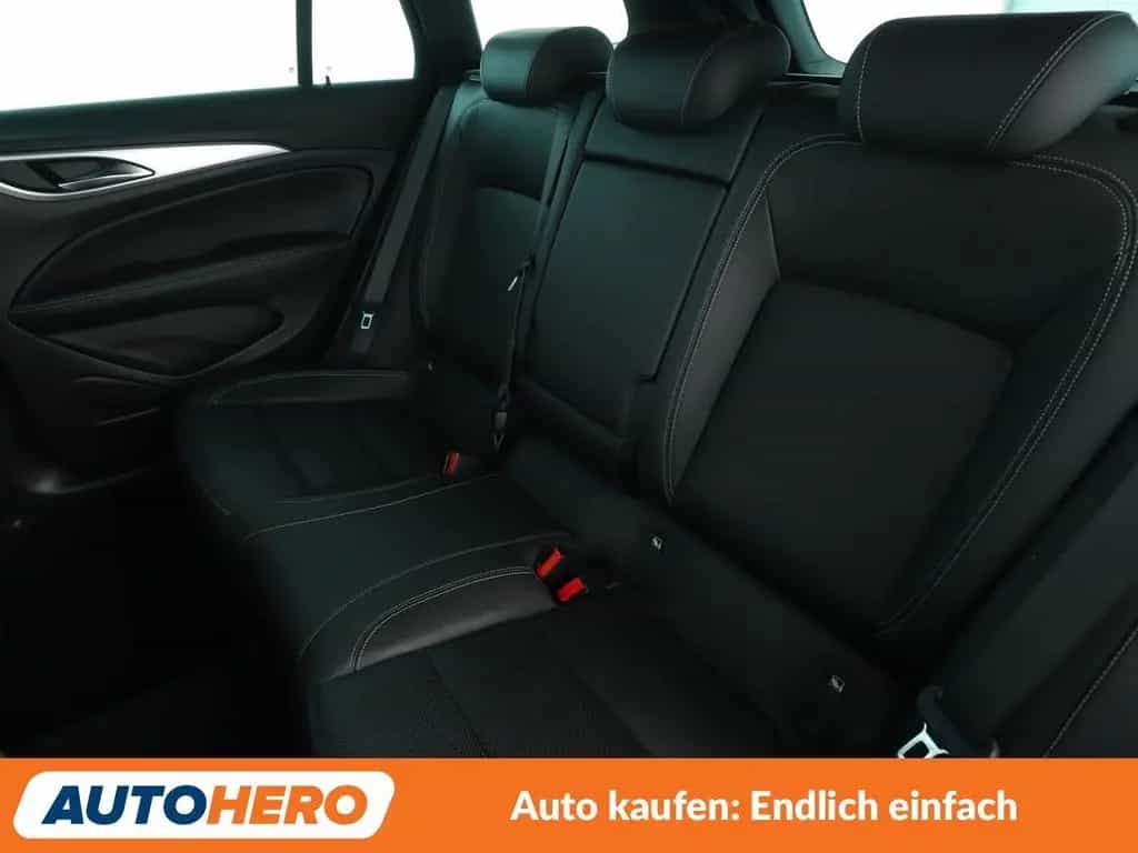Opel Insignia 2.0 Turbo GSi 4x4 Aut.*LED*NAVI*TEMPO* 06/2021-photo-13
