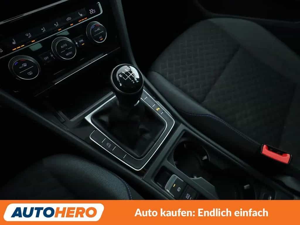 Volkswagen Golf VII 1.4 TSI Join*NAVI*CAM*SHZ*PDC* 05/2018-photo-26