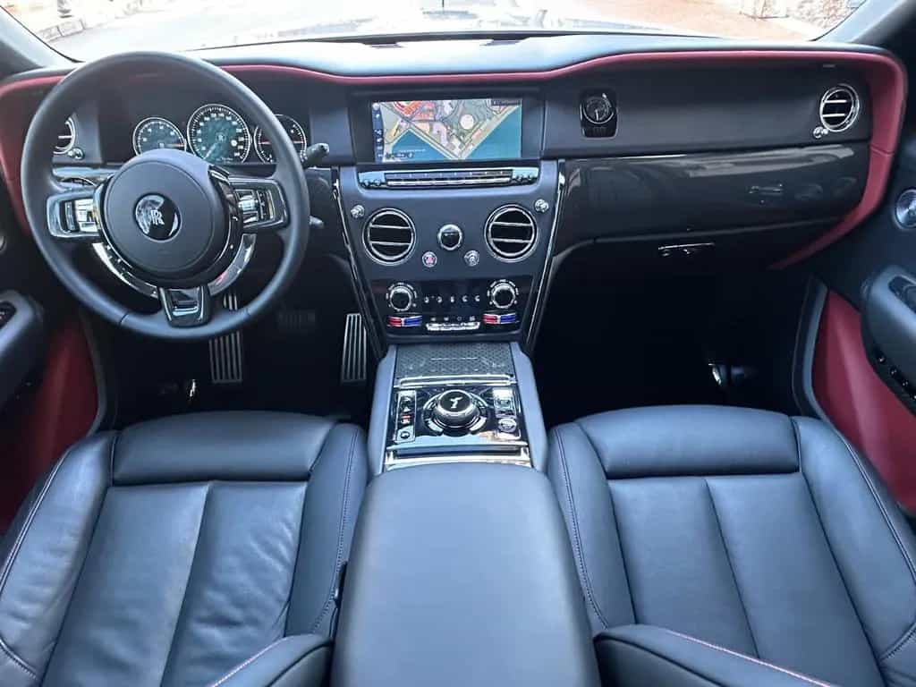 Rolls-Royce Cullinan Black Badge 12/2021-photo-12