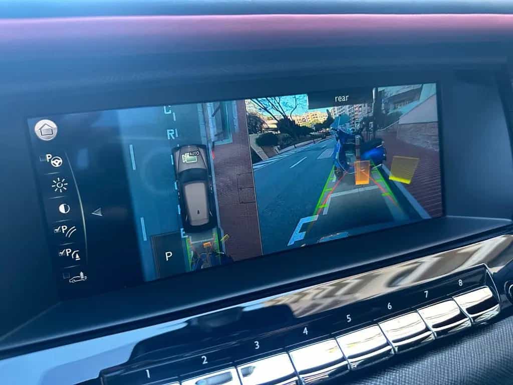 Rolls-Royce Cullinan Black Badge 12/2021-photo-14