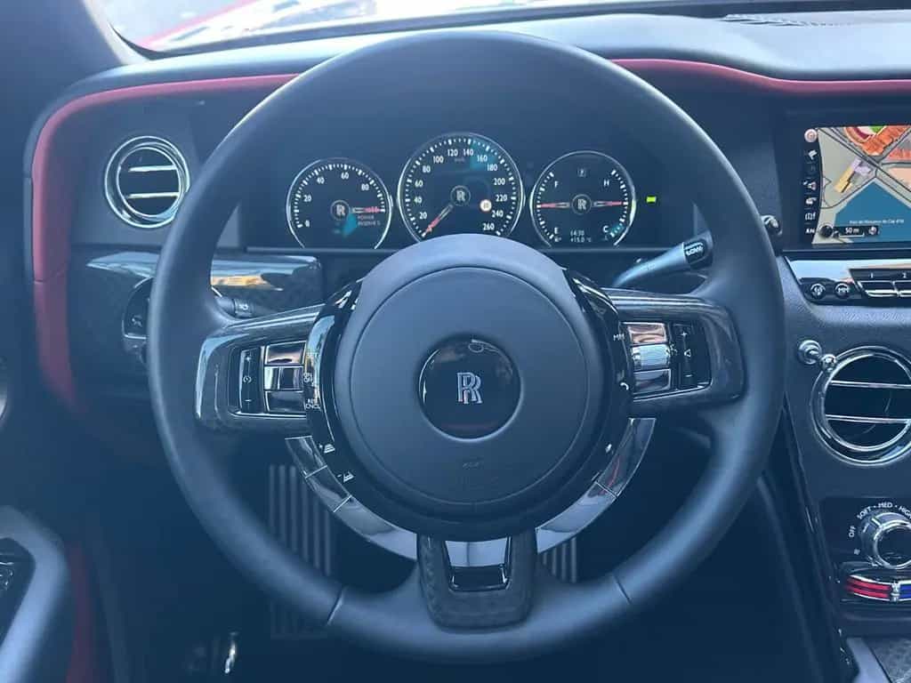 Rolls-Royce Cullinan Black Badge 12/2021-photo-24