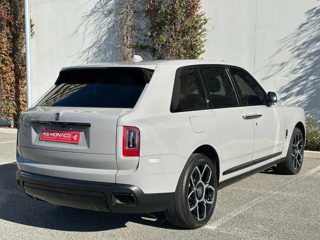 Rolls-Royce Cullinan Black Badge 12/2021-photo-7