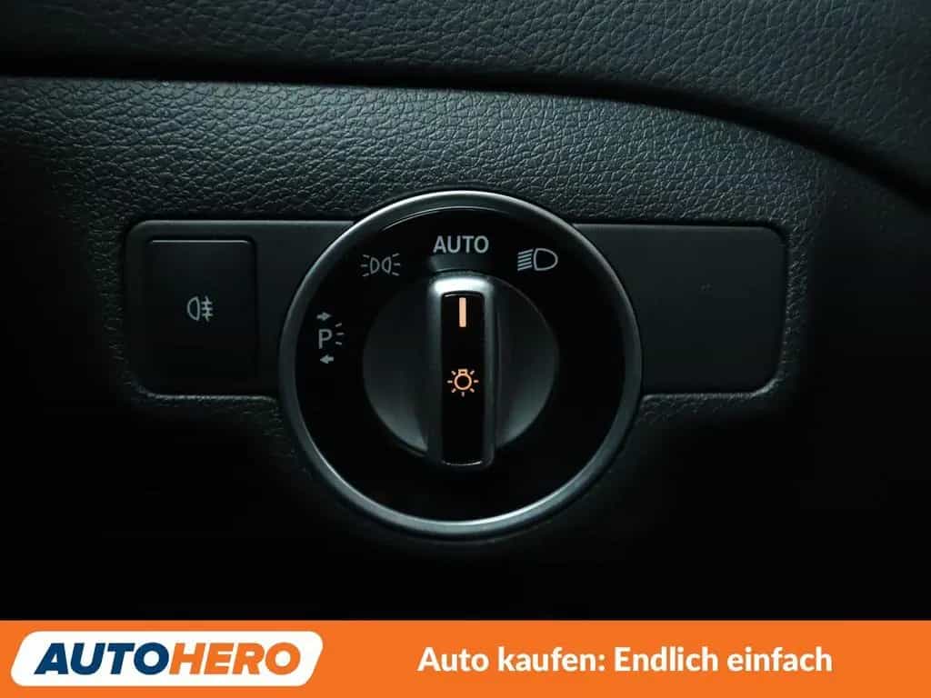 Mercedes-Benz CLA-Class 250 4Matic AMG Line Aut.*NAVI*PDC*TEMPO* 03/2017-photo-24