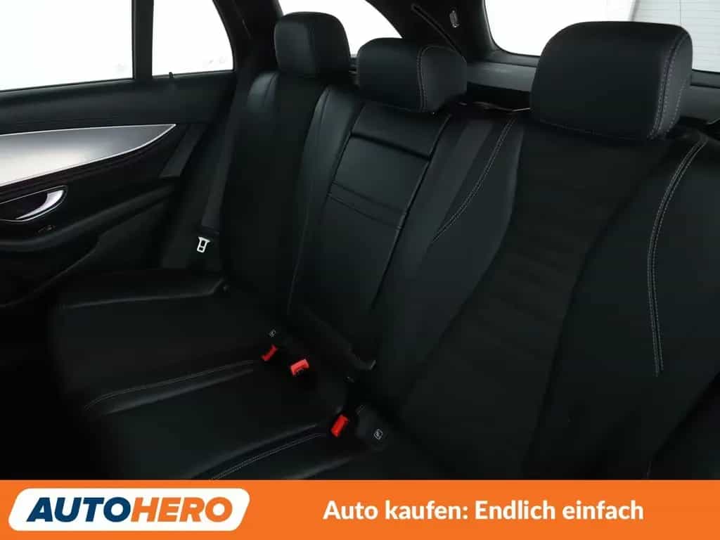 Mercedes-Benz E-Class d T 4Matic AMG Line Aut.*NAVI*LED 09/2019-photo-13