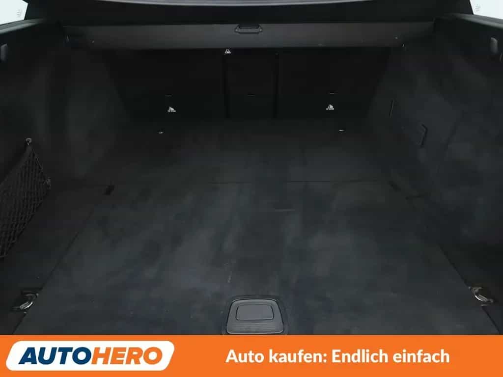 Mercedes-Benz E-Class d T 4Matic AMG Line Aut.*NAVI*LED 09/2019-photo-17