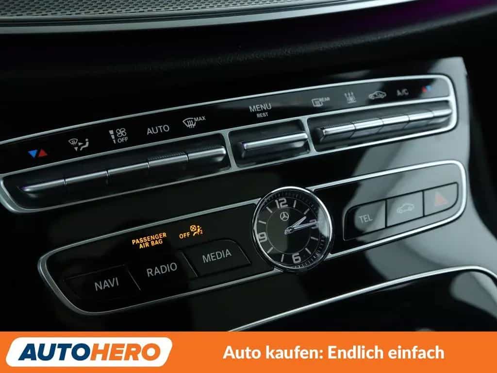 Mercedes-Benz E-Class d T 4Matic AMG Line Aut.*NAVI*LED 09/2019-photo-22