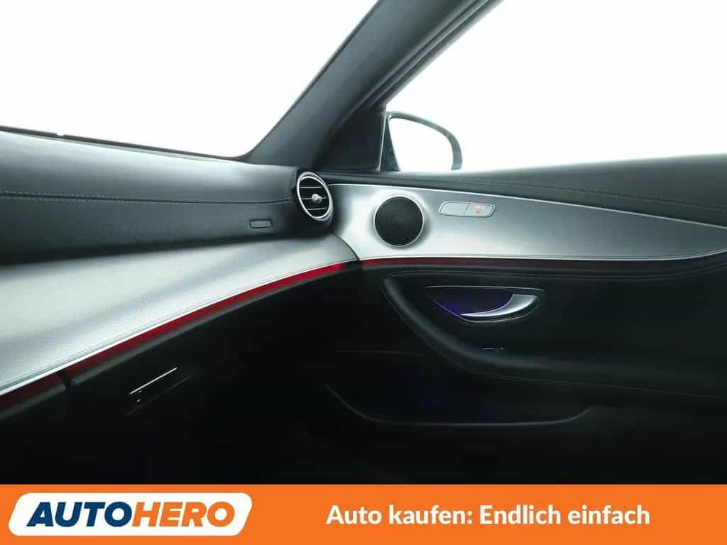 Mercedes-Benz E-Class d T 4Matic AMG Line Aut.*NAVI*LED 09/2019-photo-27