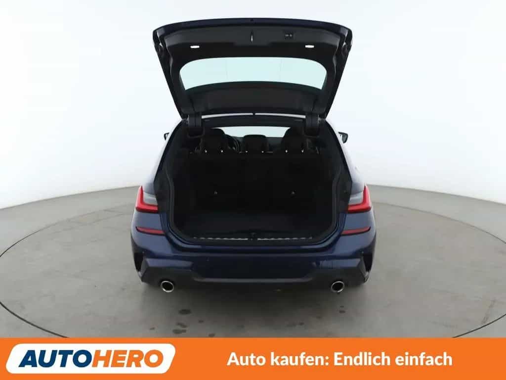 BMW 3 Series 330i xDrive M Sport Aut.*NAVI*360CAM*ACC*SHZ*ALU 06/2020-photo-16