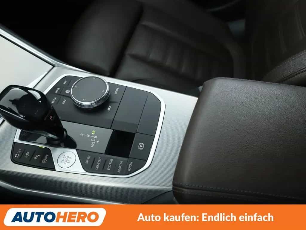 BMW 3 Series 330i xDrive M Sport Aut.*NAVI*360CAM*ACC*SHZ*ALU 06/2020-photo-23