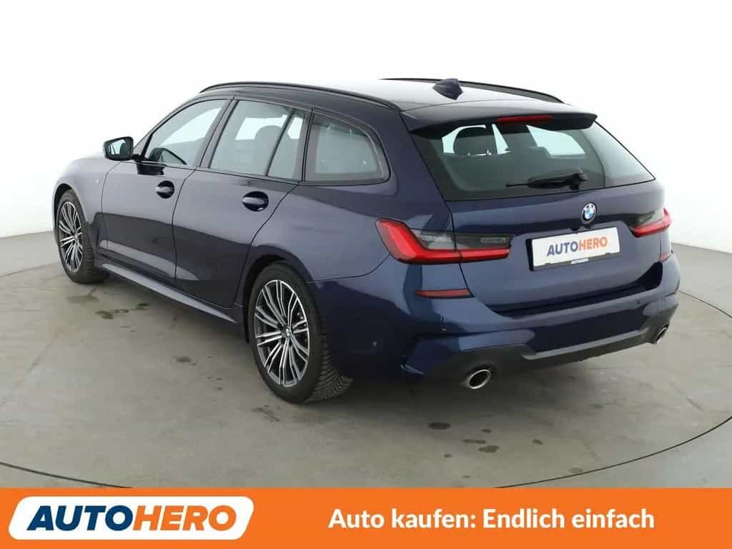 BMW 3 Series 330i xDrive M Sport Aut.*NAVI*360CAM*ACC*SHZ*ALU 06/2020-photo-3