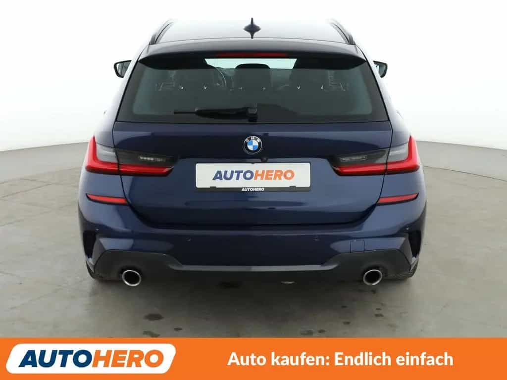 BMW 3 Series 330i xDrive M Sport Aut.*NAVI*360CAM*ACC*SHZ*ALU 06/2020-photo-4