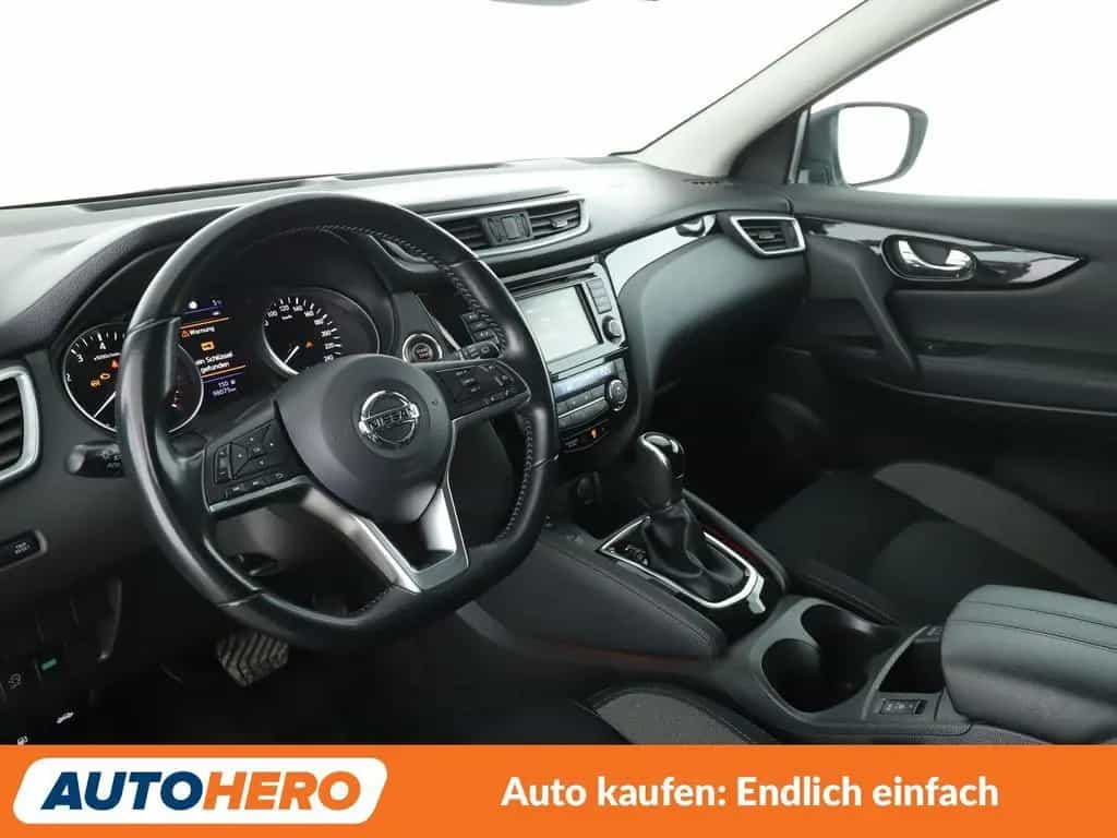 Nissan Qashqai 1.3 DIG-T N-Connecta Aut*NAVI*TEMPO*CAM* 02/2020-photo-10