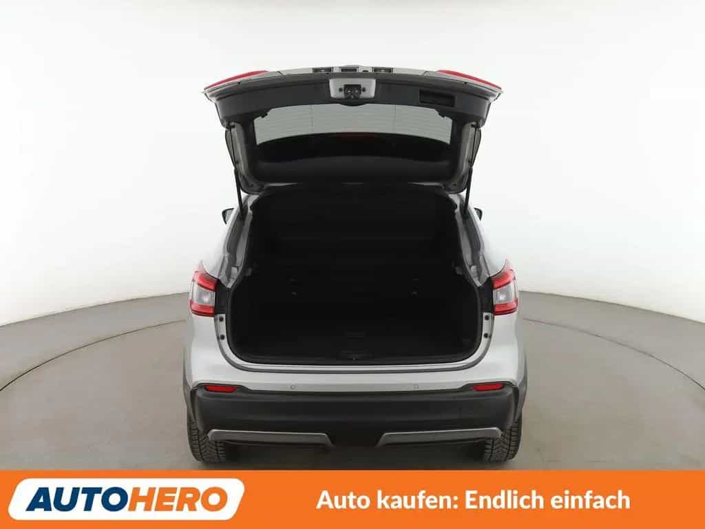 Nissan Qashqai 1.3 DIG-T N-Connecta Aut*NAVI*TEMPO*CAM* 02/2020-photo-16