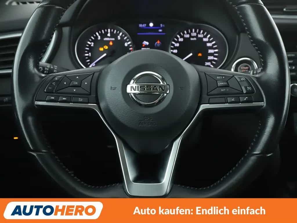Nissan Qashqai 1.3 DIG-T N-Connecta Aut*NAVI*TEMPO*CAM* 02/2020-photo-18