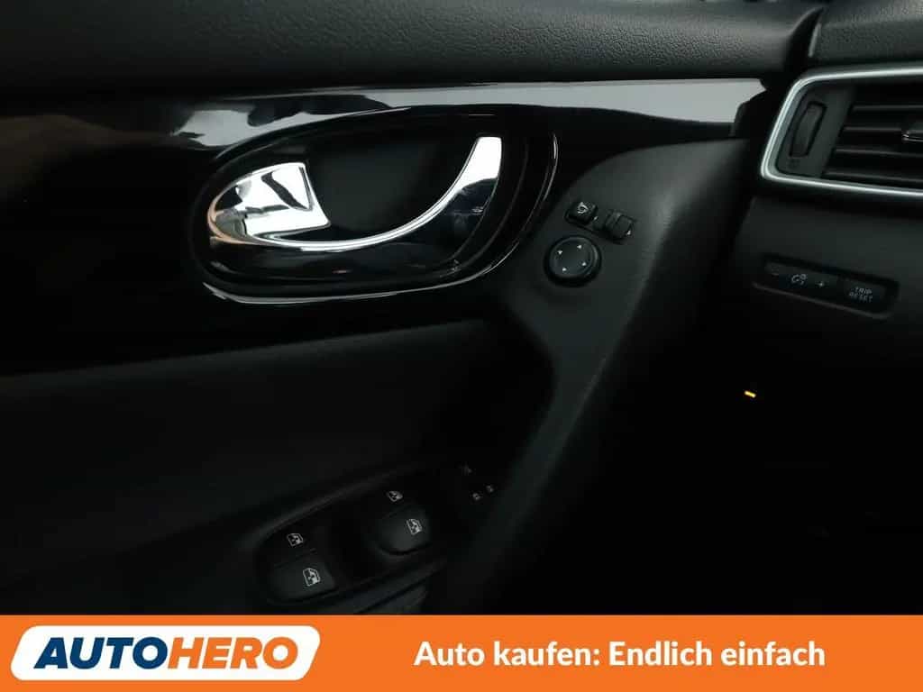 Nissan Qashqai 1.3 DIG-T N-Connecta Aut*NAVI*TEMPO*CAM* 02/2020-photo-27