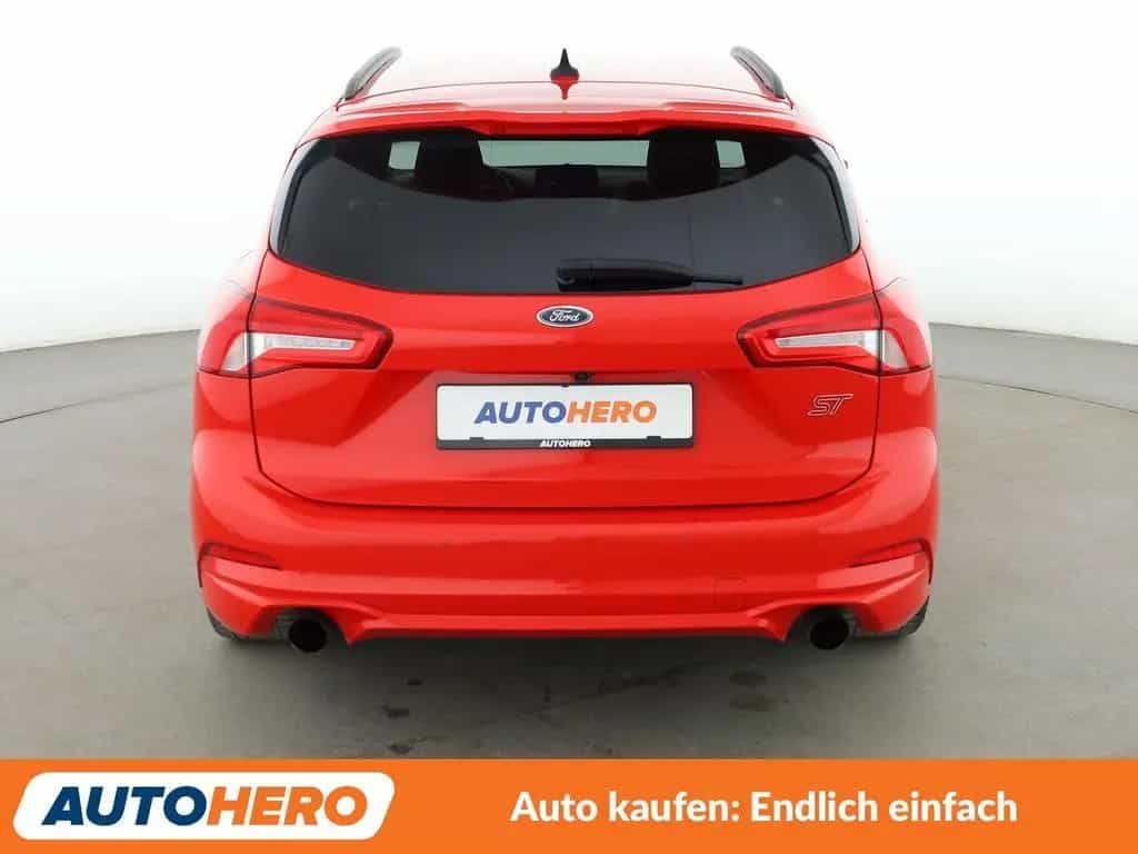 Ford Focus 2.3 EcoBoost ST*NAVI*LED*PDC*CAM*SHZ*TEMPO 09/2020-photo-4