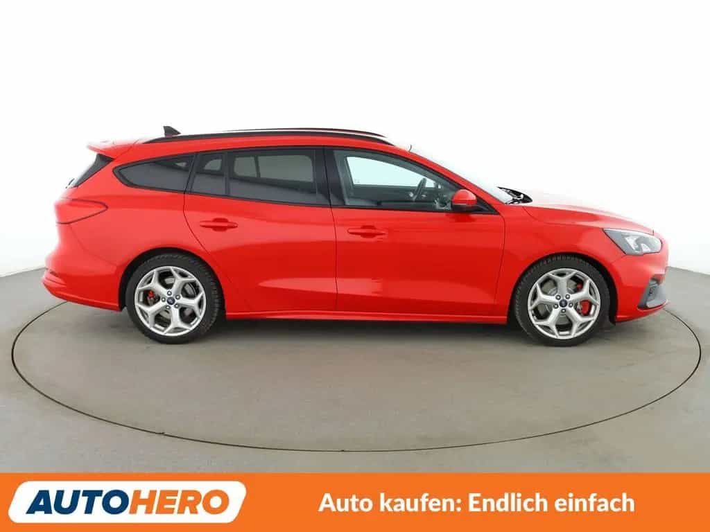 Ford Focus 2.3 EcoBoost ST*NAVI*LED*PDC*CAM*SHZ*TEMPO 09/2020-photo-6