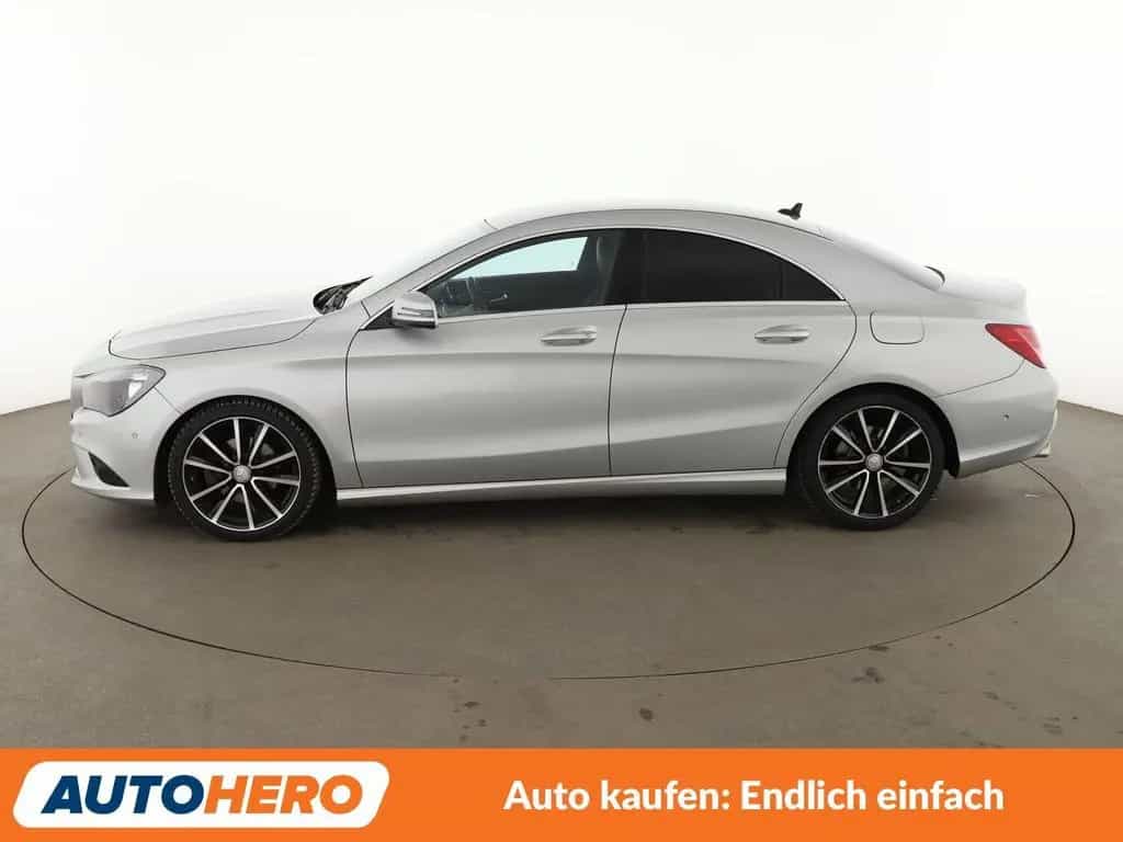 Mercedes-Benz CLA-Class 180 Urban Aut.*NAVI*PDC*TEMPO* 01/2016-photo-2
