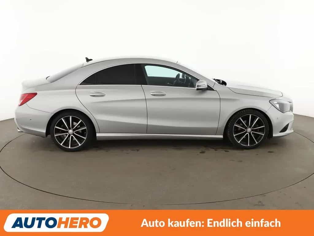 Mercedes-Benz CLA-Class 180 Urban Aut.*NAVI*PDC*TEMPO* 01/2016-photo-6