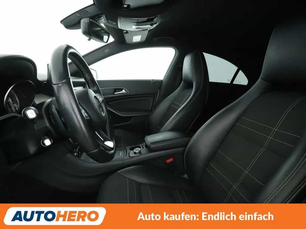 Mercedes-Benz CLA-Class 180 Urban Aut.*NAVI*PDC*TEMPO* 01/2016-photo-9