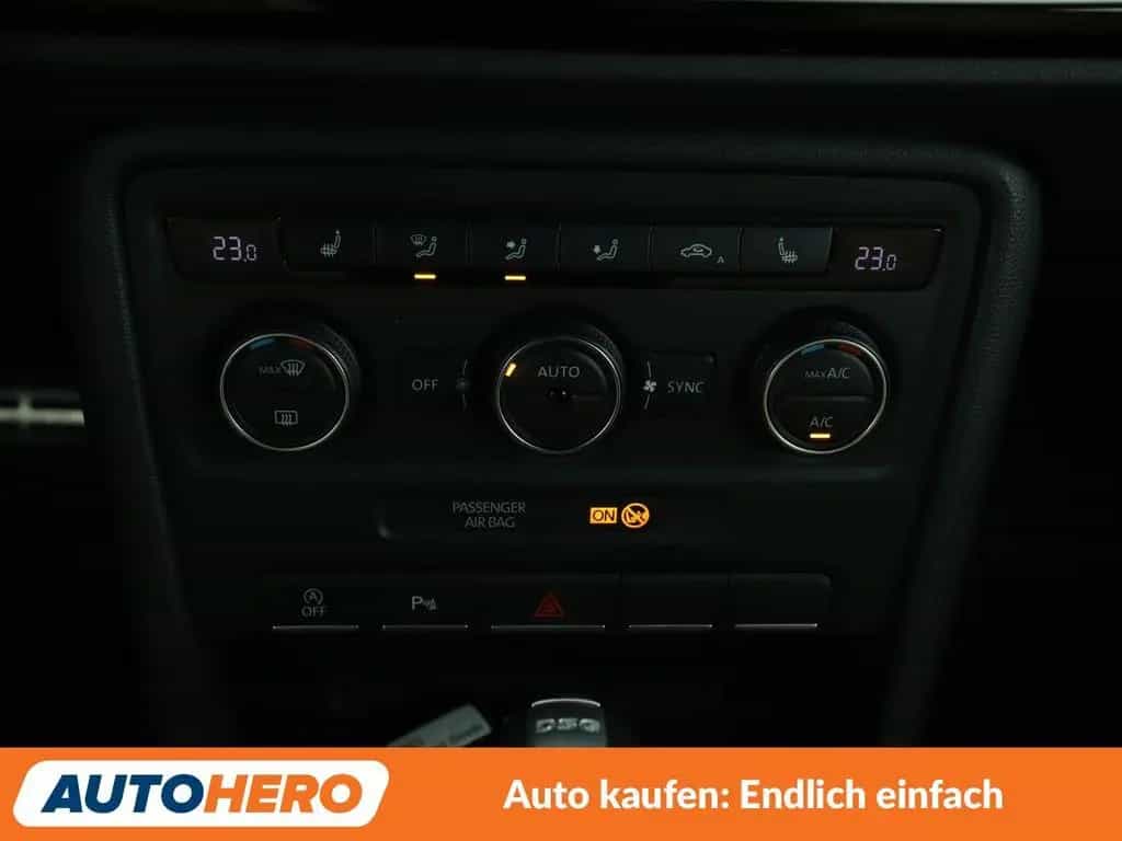 Volkswagen Beetle 2.0 TSI Exclusive Sport BlueMotion Tech Aut.*NAV 05/2016-photo-23