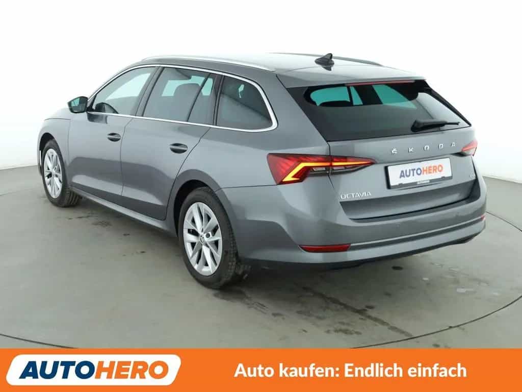 Skoda Octavia 2.0 TSI Style 4x4 Aut.*NAVI*LED*CAM*SHZ* 01/2023-photo-3