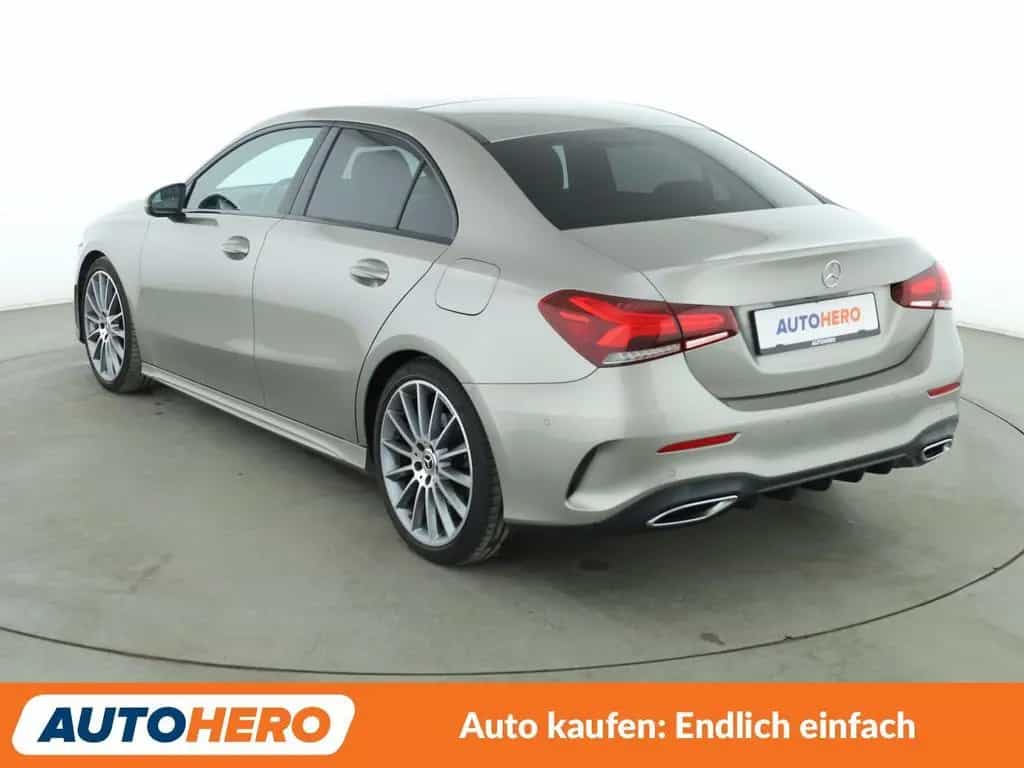Mercedes-Benz Limousine A 220 4Matic AMG Line Aut.*NAVI*LED* 10/2019-photo-3