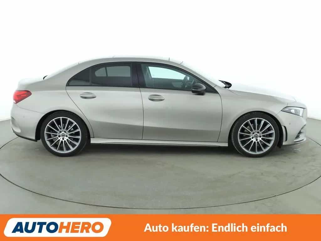 Mercedes-Benz Limousine A 220 4Matic AMG Line Aut.*NAVI*LED* 10/2019-photo-6