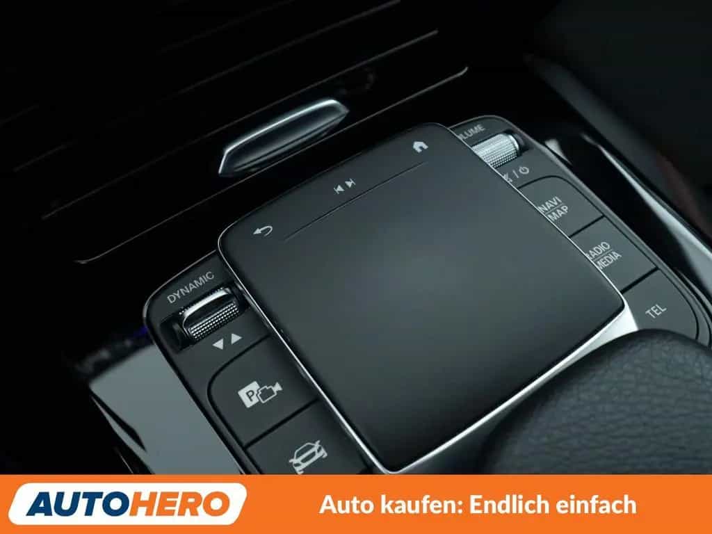 Mercedes-Benz CLA-Class 200 AMG Line Aut.*LED*NAVI*TEMPO*CAM*PDC*SHZ 03/2020-photo-26