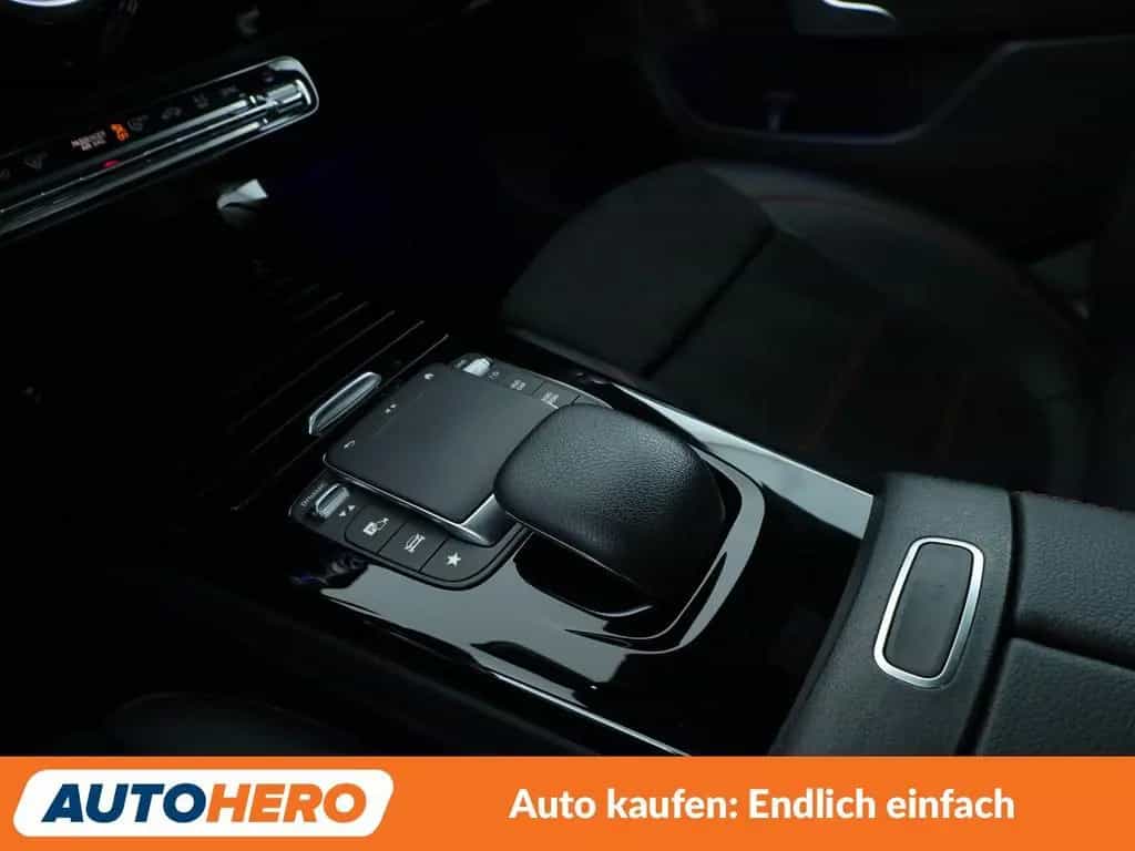 Mercedes-Benz CLA-Class 200 AMG Line Aut.*LED*NAVI*TEMPO*CAM*PDC*SHZ 03/2020-photo-27