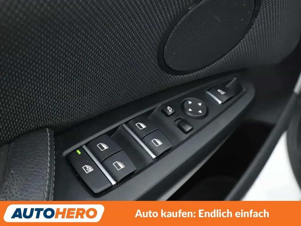 BMW X3 xDrive 20d Sport Aut.*NAVI*XENON*TEMPO*CAM* 09/2017-photo-23