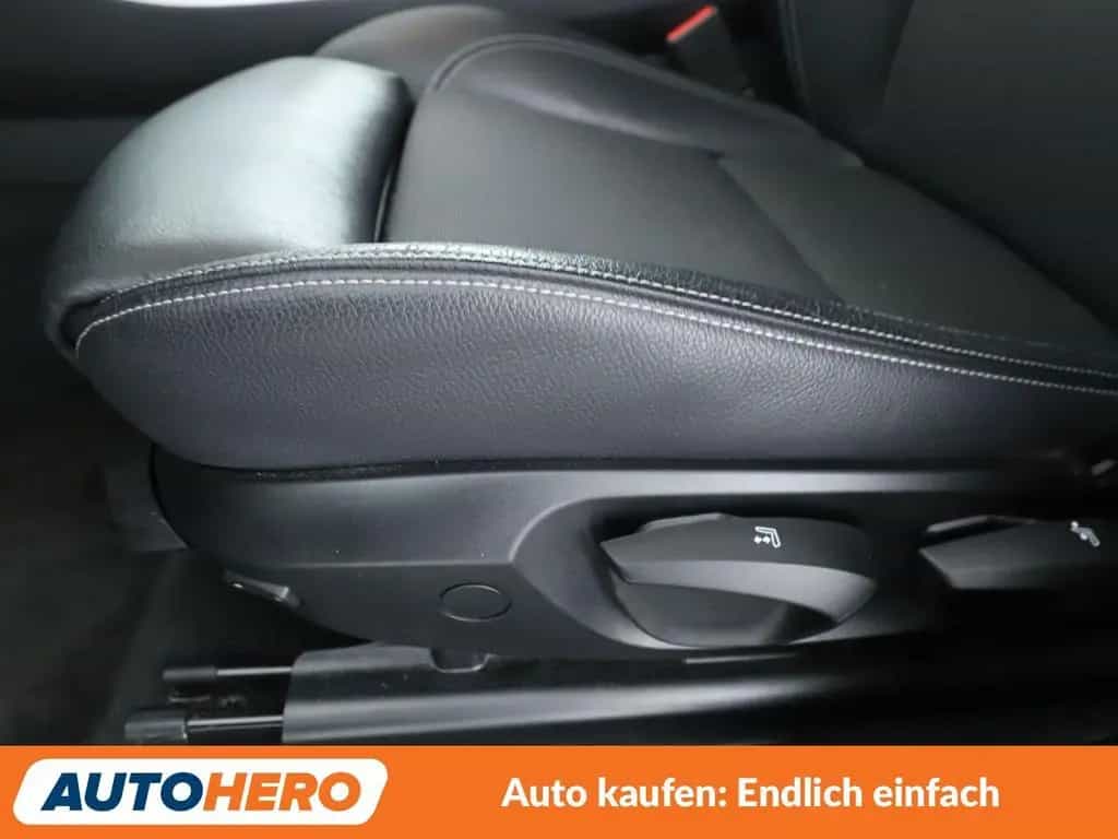 BMW X3 xDrive 20d Sport Aut.*NAVI*XENON*TEMPO*CAM* 09/2017-photo-24