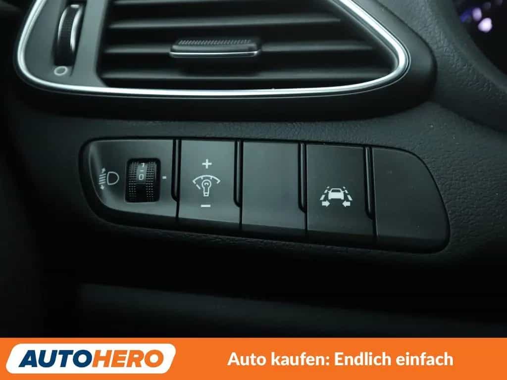 Hyundai i30 2.0 TGDI N Performance*NAVI*LED*TEMPO*CAM* 09/2019-photo-25