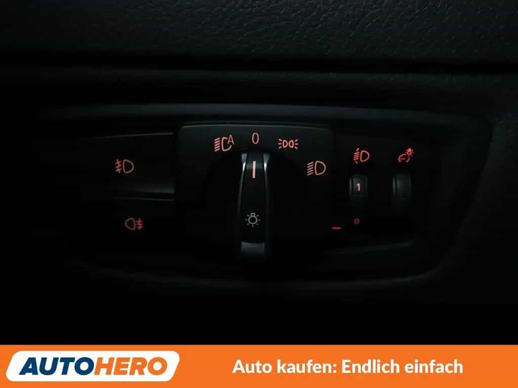 BMW 1 Series 118d Advantage Aut.*NAVI*LED*TEMPO*PDC*SHZ* 03/2019-photo-26