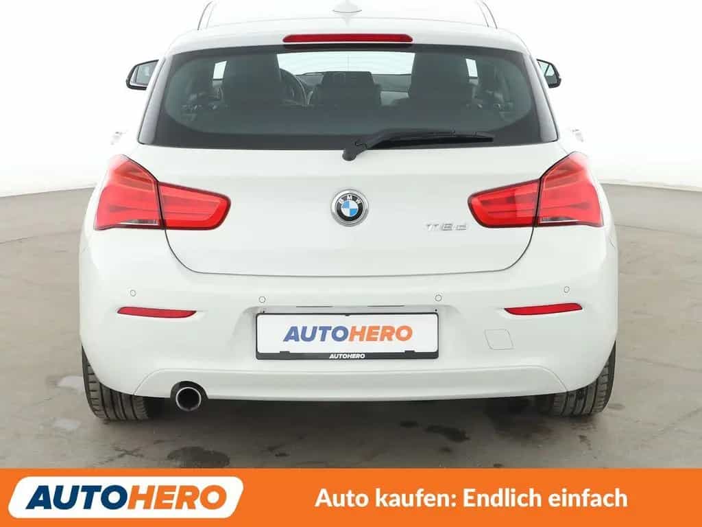 BMW 1 Series 118d Advantage Aut.*NAVI*LED*TEMPO*PDC*SHZ* 03/2019-photo-4