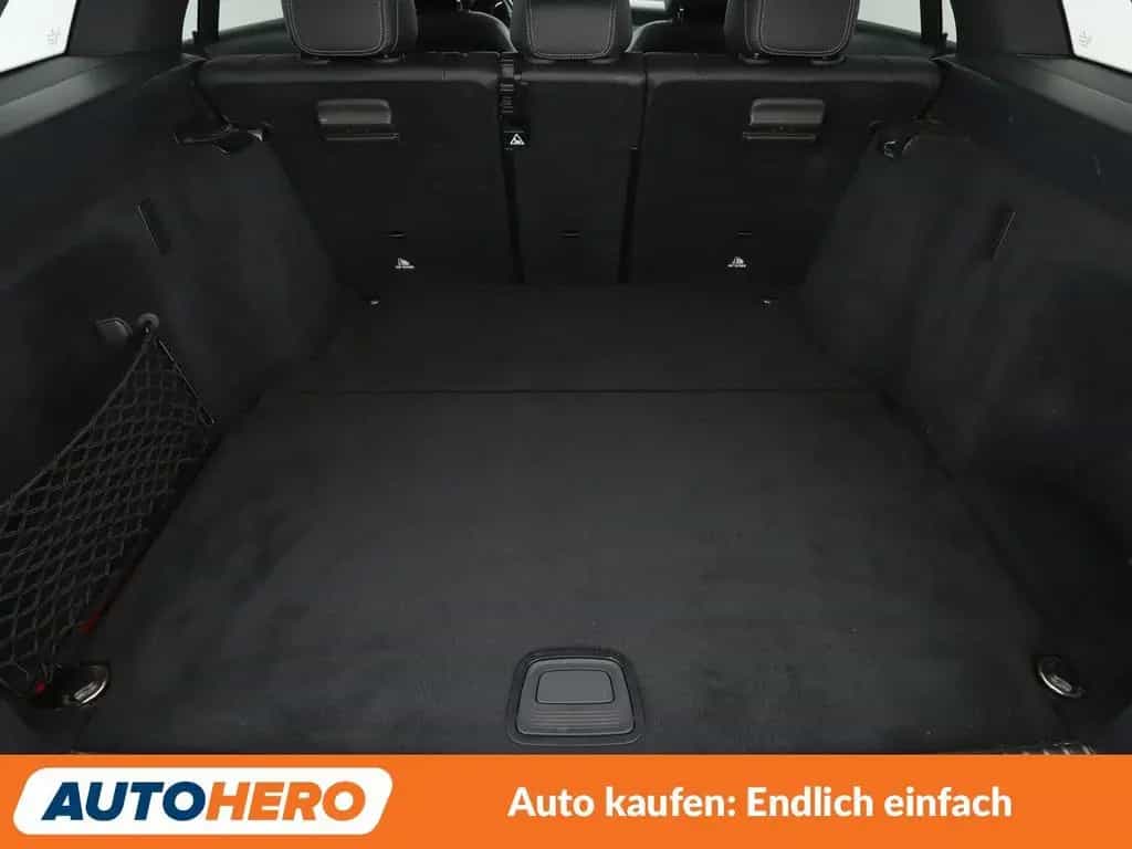Mercedes-Benz C-Class C 300 Mild-Hybrid T AMG Line Aut.*NAVI* 03/2020-photo-17