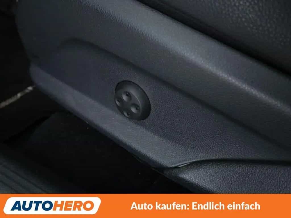 Mercedes-Benz GLC 250 4Matic AMG Line Aut.*LED*NAVI*ACC*CAM* 01/2018-photo-31