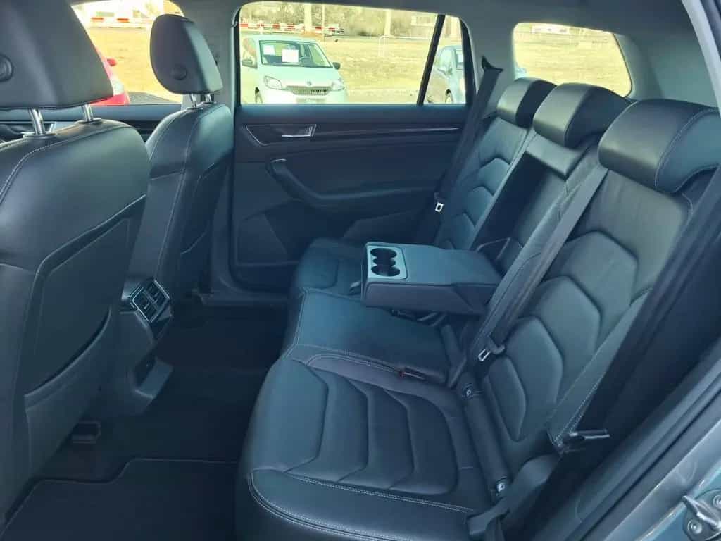 Skoda Kodiaq Style 2.0 TDI DSG 4x4 **AHK**Pano**Navi** 01/2018-photo-23