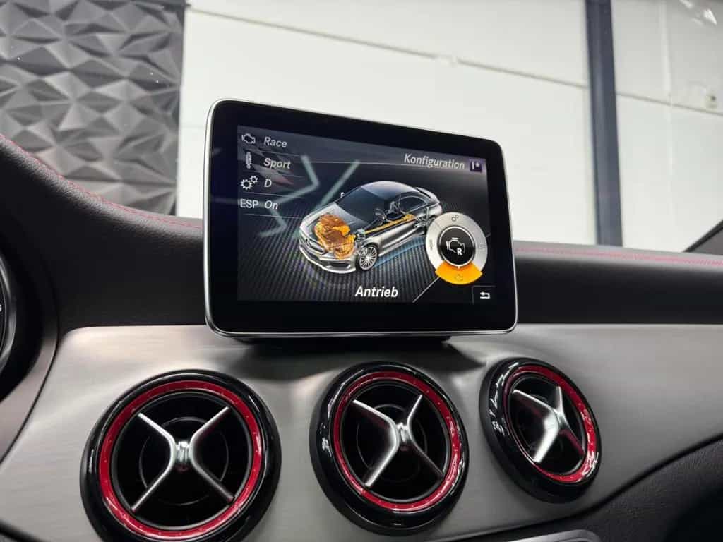 Mercedes-Benz CLA-Class 45 AMG 4Matic 2.HAND/PANO/MEMORY/HARMAN/KAME 02/2016-photo-38