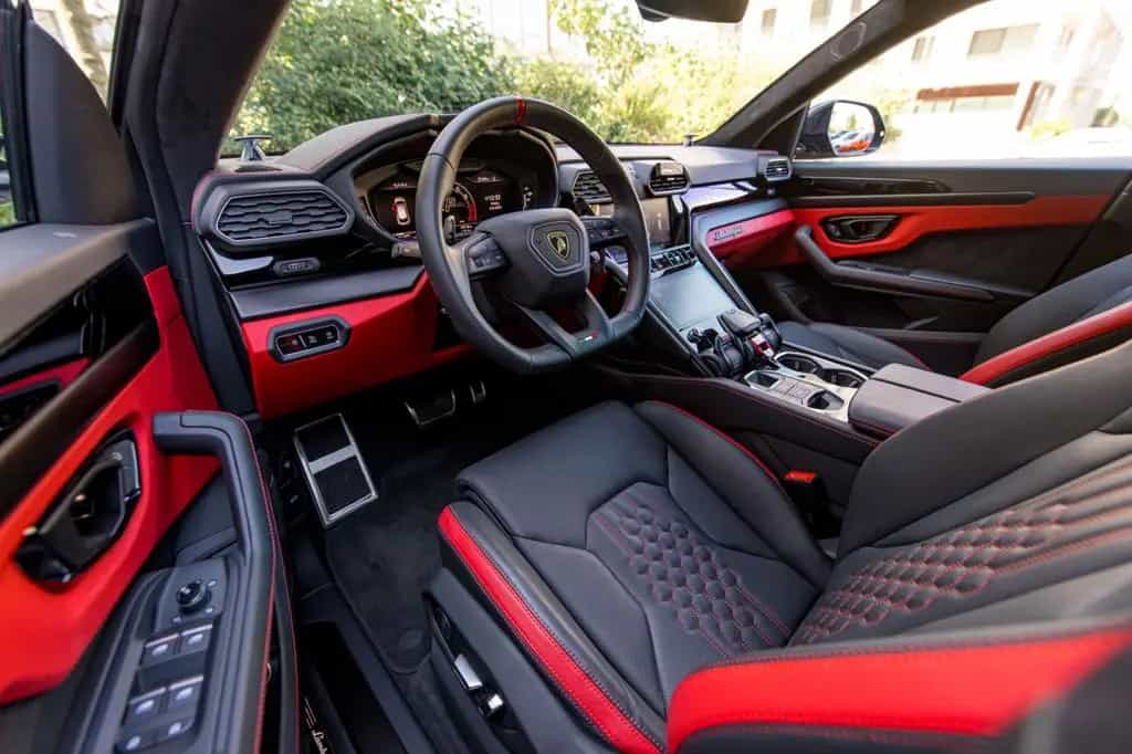 Lamborghini Urus 4.0 V8 Sport 08/2024-photo-23