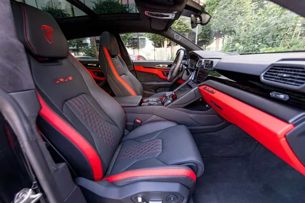Lamborghini Urus 4.0 V8 Sport 08/2024-photo-45