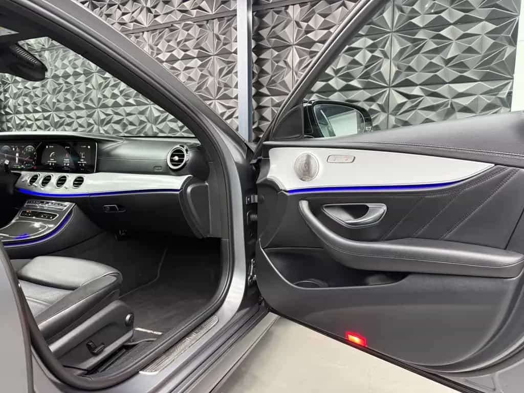 Mercedes-Benz E-Class 53 AMG 4Matic+ 1.HD*PANO*HUD*MWST*MB GARANTIE 03/2022-photo-33