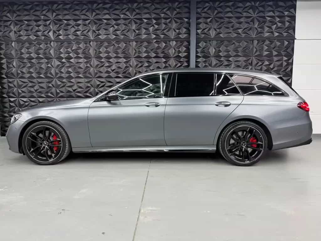 Mercedes-Benz E-Class 53 AMG 4Matic+ 1.HD*PANO*HUD*MWST*MB GARANTIE 03/2022-photo-4