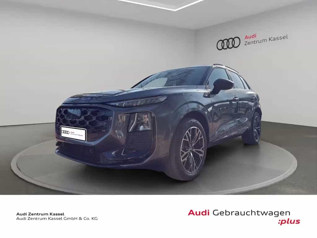 Audi Q3 SUV TFSI S line LED Plus Navi Pano AHK Rü 19" 03/2026-photo-0