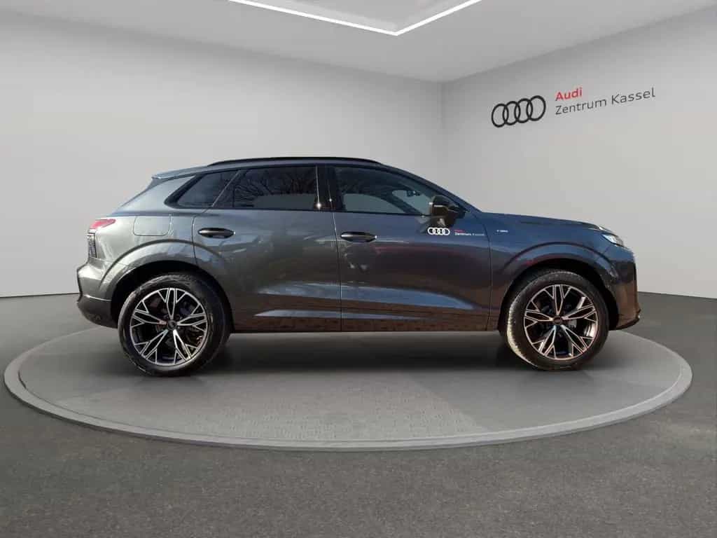 Audi Q3 SUV TFSI S line LED Plus Navi Pano AHK Rü 19" 03/2026-photo-5