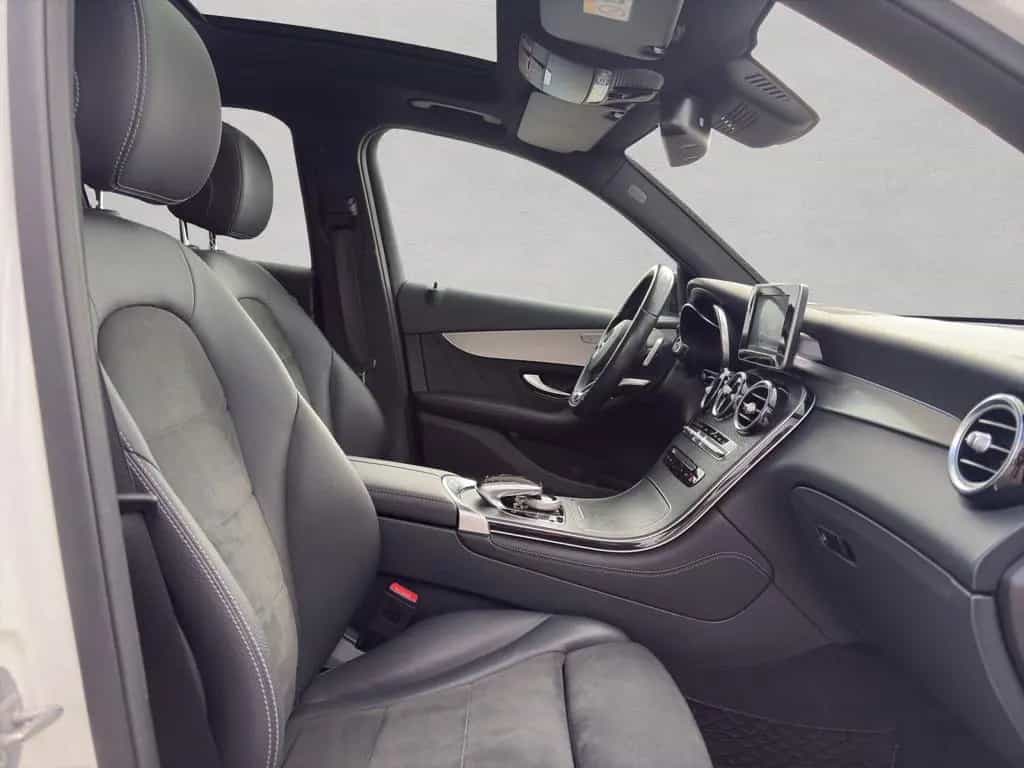 Mercedes-Benz GLC-Class 250 4Matic 9G-Tronic AMG Line AHK RFK SHZ PA 06/2019-photo-16
