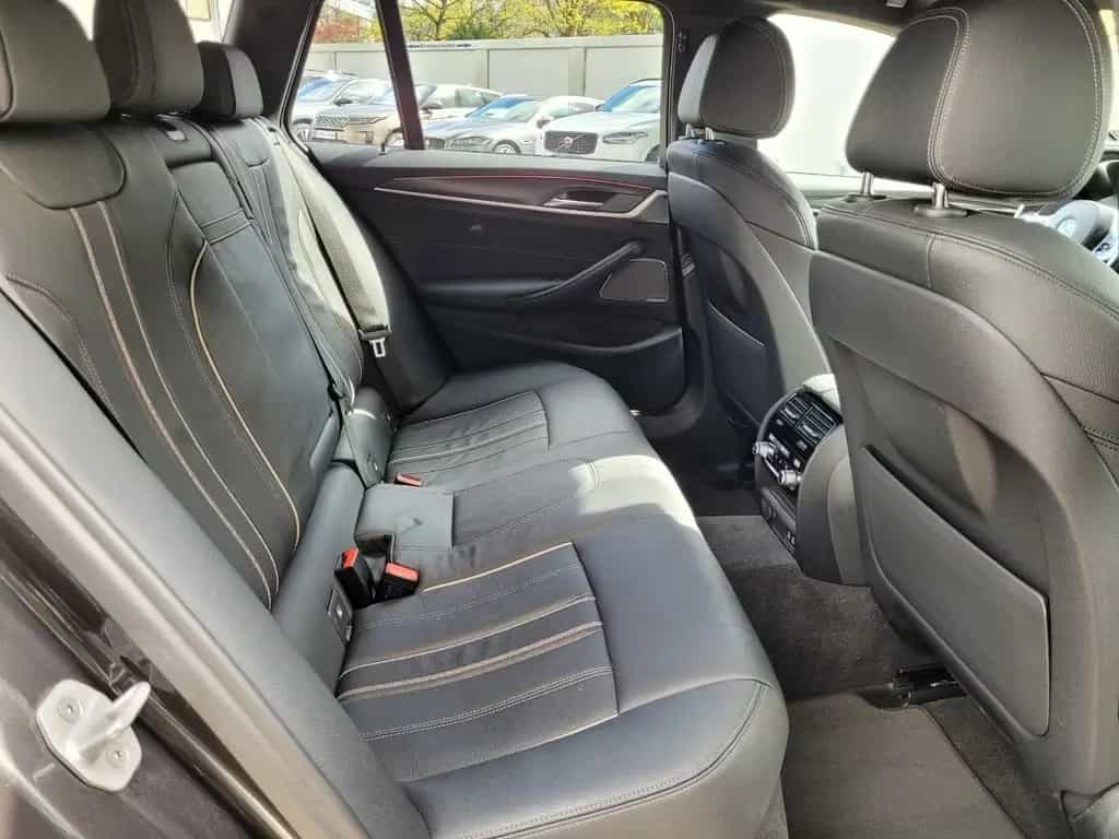 BMW 530 530d xDrive M Sport*AHK*HUD*PANO*DDC*H&K 11/2020-photo-10