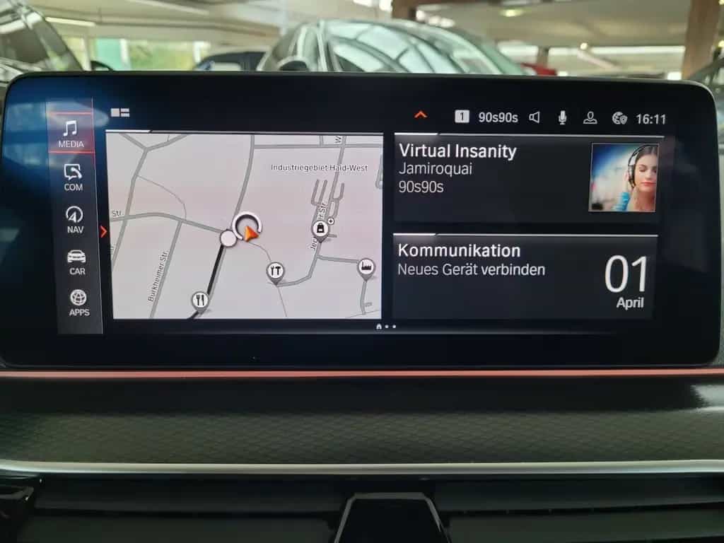 BMW 530 530d xDrive M Sport*AHK*HUD*PANO*DDC*H&K 11/2020-photo-18
