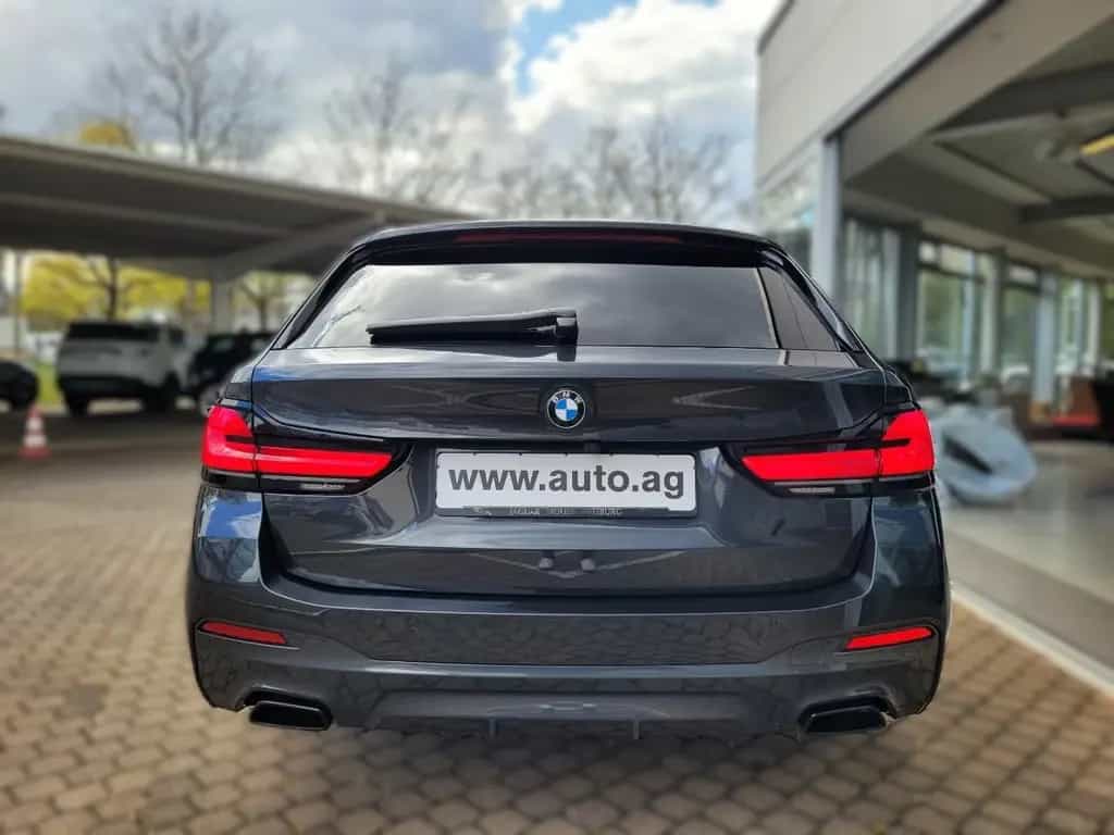 BMW 530 530d xDrive M Sport*AHK*HUD*PANO*DDC*H&K 11/2020-photo-4