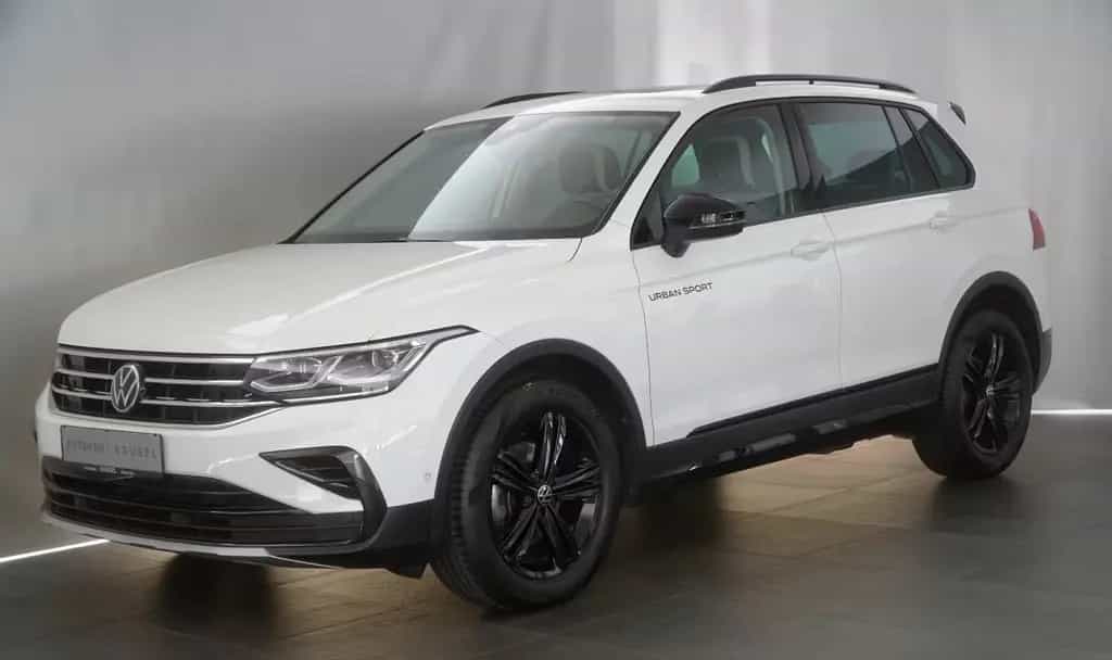 Volkswagen Tiguan Urban Sport Panorama/Matrix 10/2022-photo-0